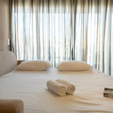 Onyx Center With Parking Heraklion (Crete)